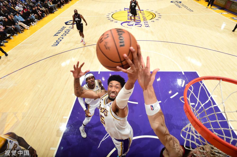 路球员的一 路球员的一