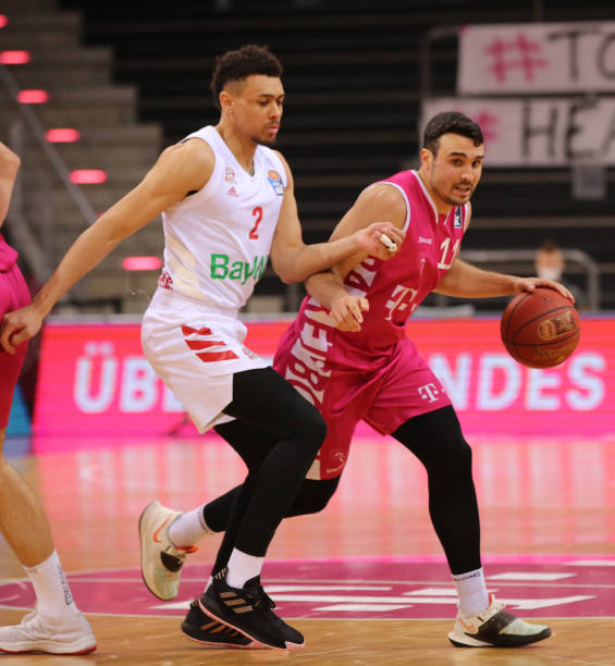 乓球赛场上 乓球赛场上